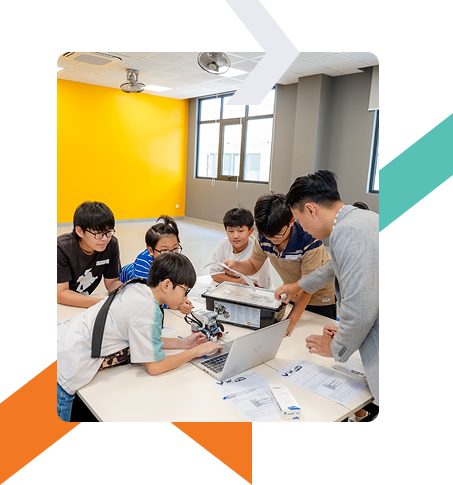 Học sinh trong lớp học